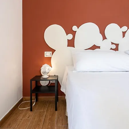 Center House Konukevi