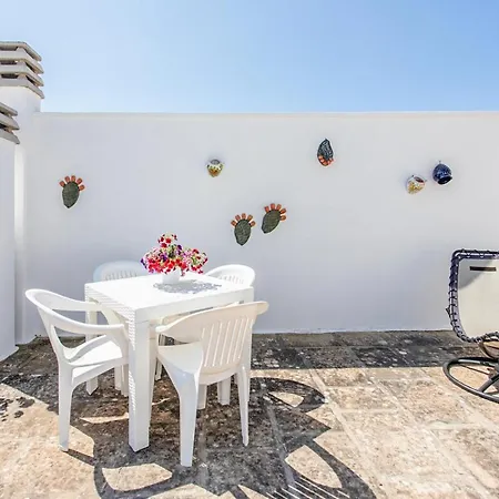 Guest house Center House 3*