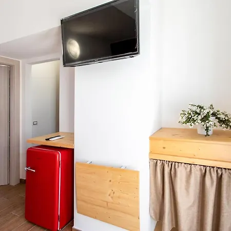 Center House 3*