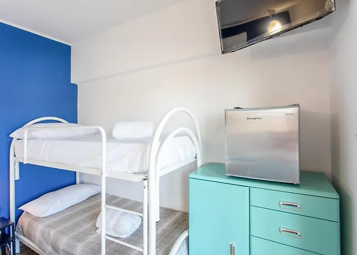 Center House Pensjonat 3*