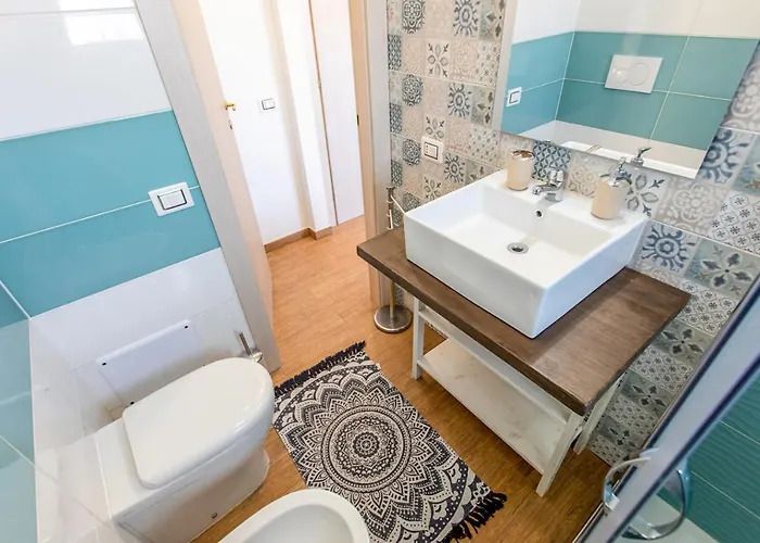 Center House Pensjonat 3*